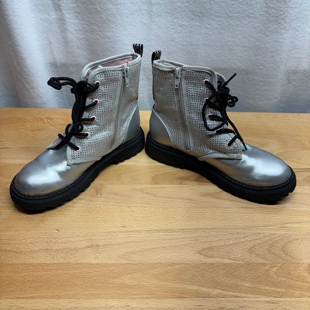 DKNY Ava Stone Moto Boots Kids Size 3 Silver Rhinestone Studded Zip Up Lug Sole